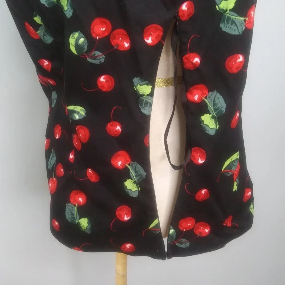 COLLECTIF Dolores cherry print top pin up retro size 2XL  subtle sexy - Picture 13 of 16